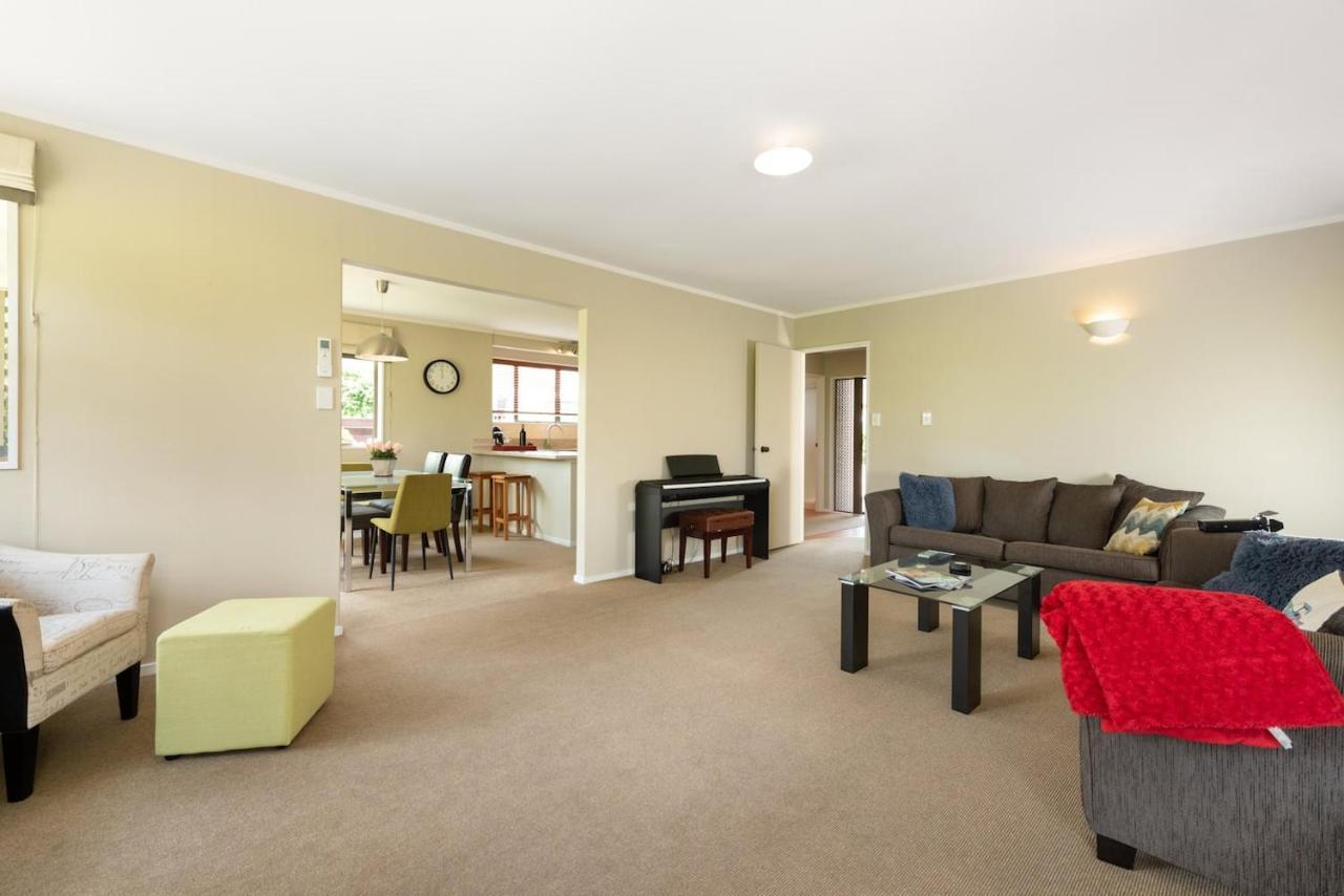 Vila Golfers Delight In Quiet Cul De Sac Mount Maunganui Exteriér fotografie