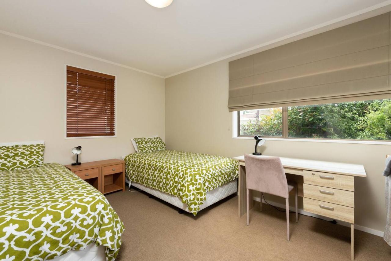 Vila Golfers Delight In Quiet Cul De Sac Mount Maunganui Exteriér fotografie